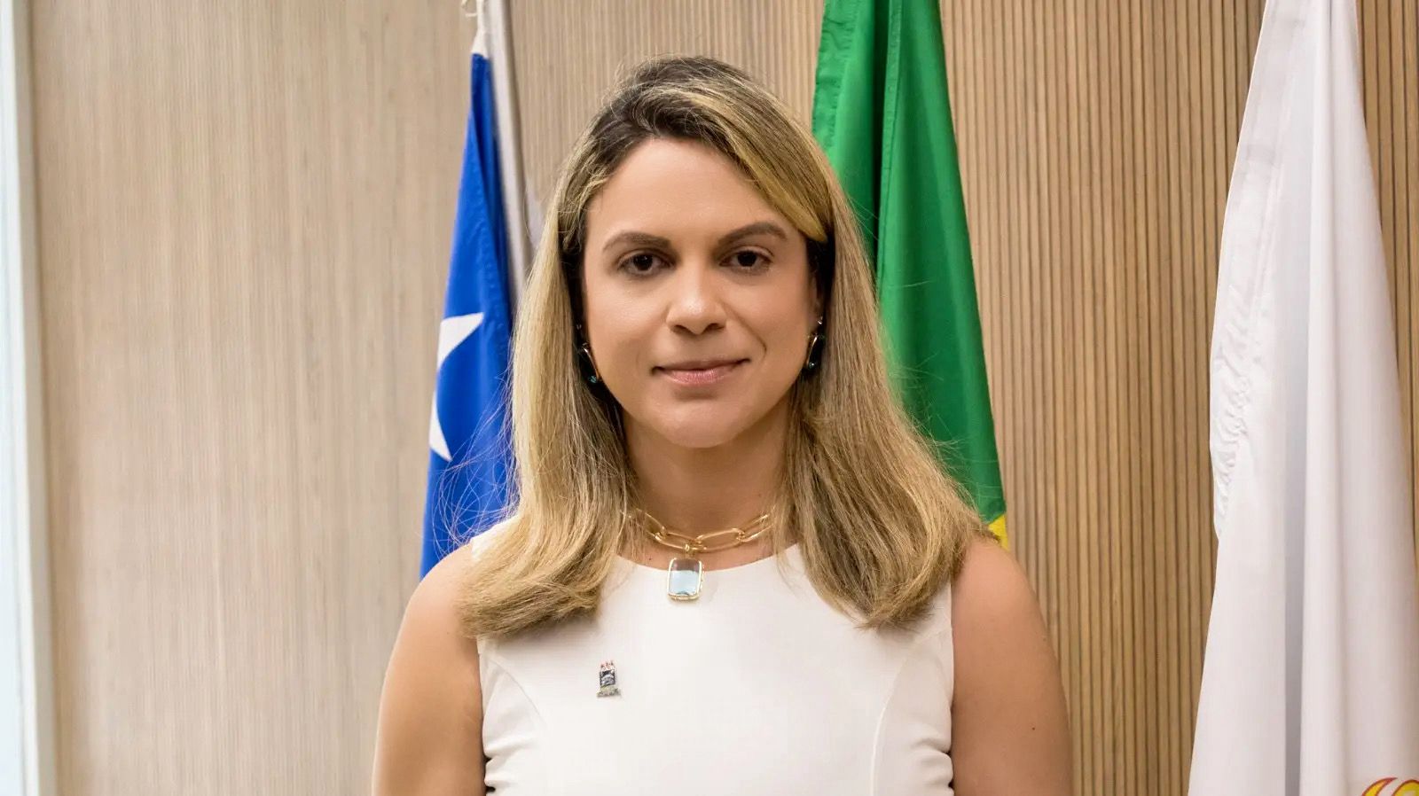 Pró-reitora de administração, Larissa Mendes.